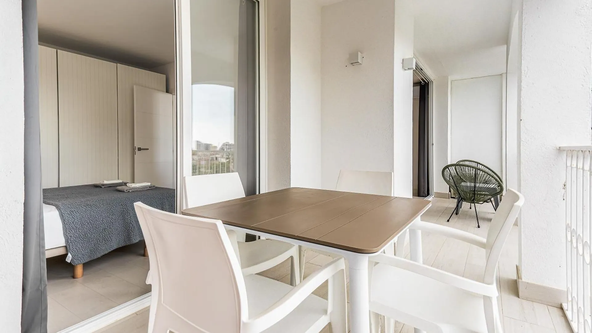 アパート Apartamento Frente Al Canal Con Terraza エンプリアブラバ