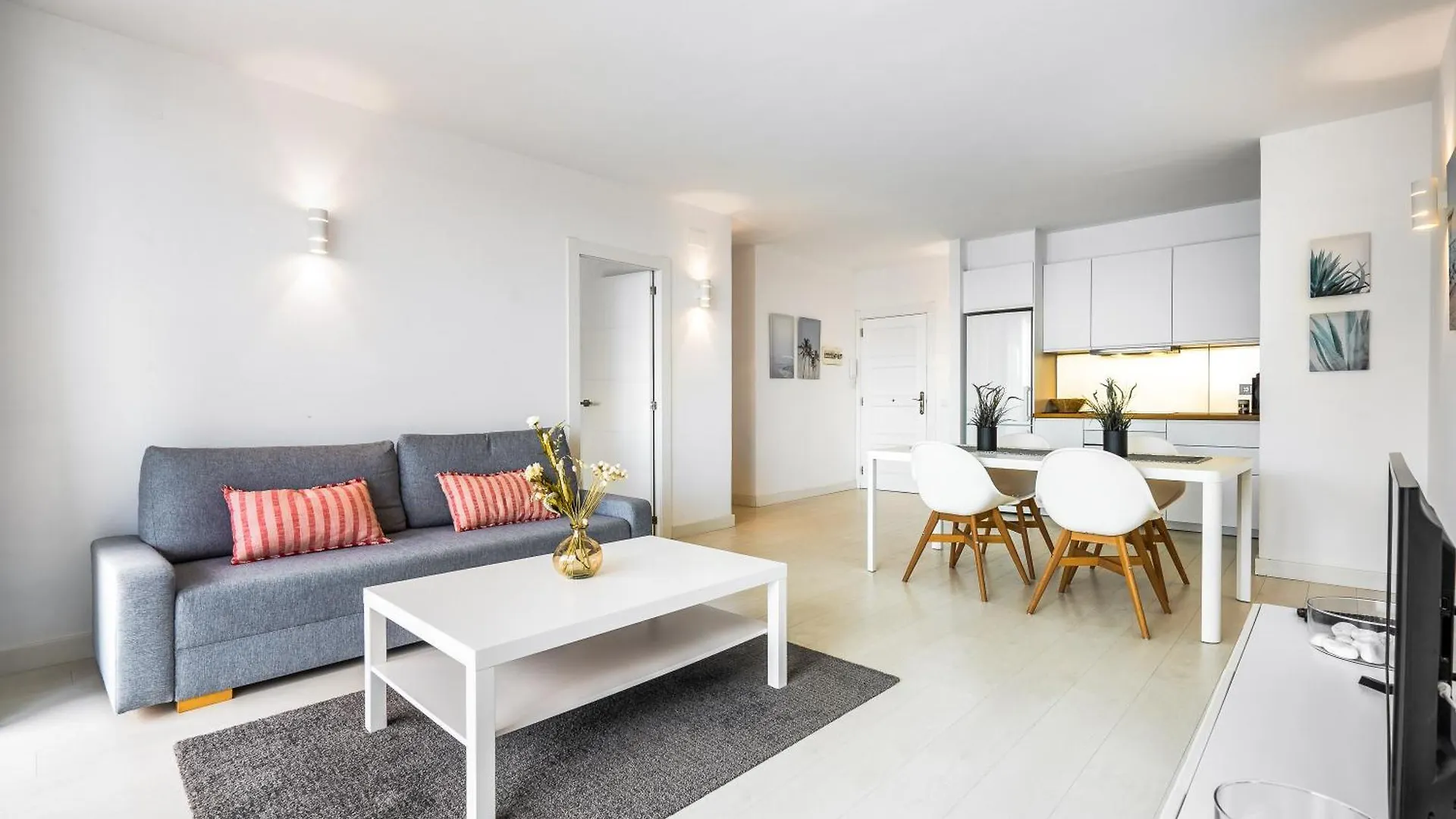アパート Apartamento Frente Al Canal Con Terraza エンプリアブラバ